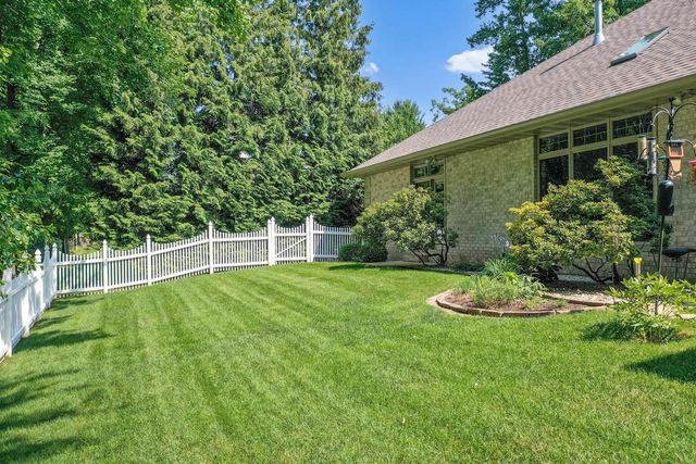 1184 PLEASANT VALLEY DRIVE, Oneida, WI 54155