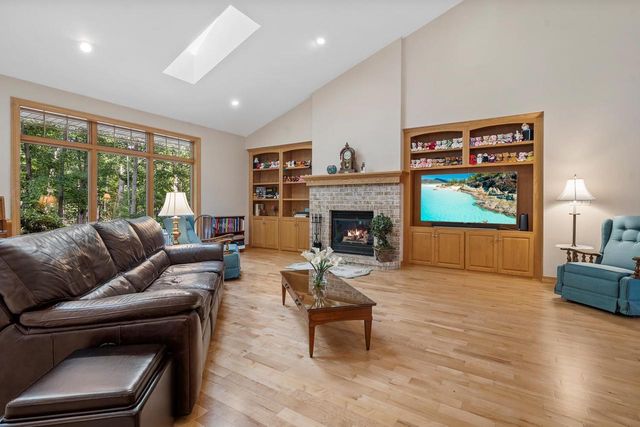 1184 PLEASANT VALLEY DRIVE, Oneida, WI 54155