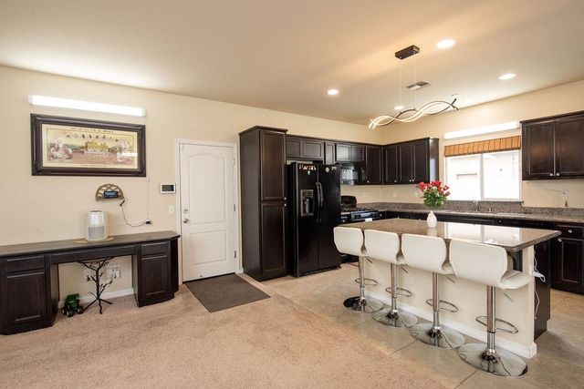 1536 Vandalay Dr, Ceres, CA 95307