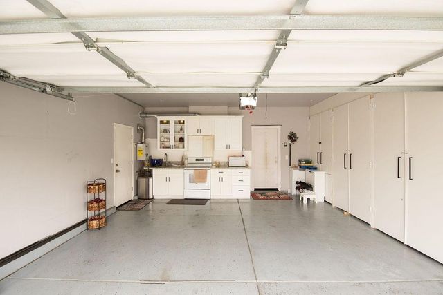 1536 Vandalay Dr, Ceres, CA 95307