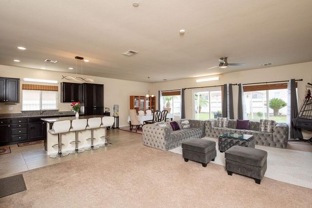 1536 Vandalay Dr, Ceres, CA 95307