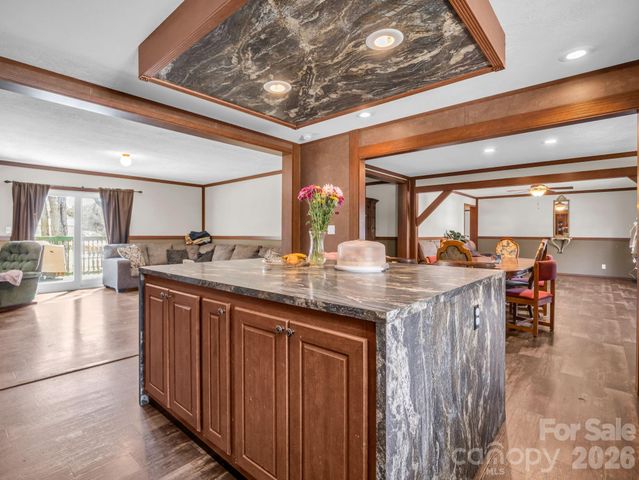 120 Quiet Stream Lane, Hendersonville, NC 28791