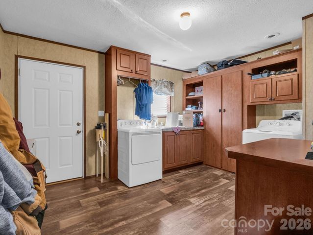 120 Quiet Stream Lane, Hendersonville, NC 28791