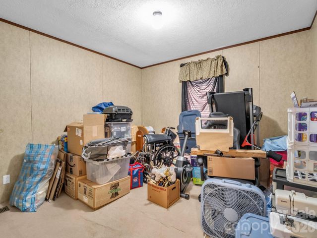 120 Quiet Stream Lane, Hendersonville, NC 28791