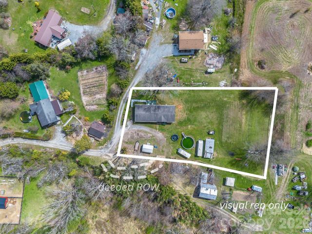 120 Quiet Stream Lane, Hendersonville, NC 28791