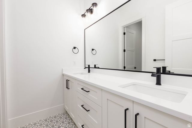 619 E ROYAL DR, Washington, UT 84780