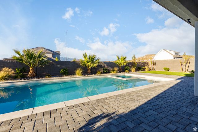 619 E ROYAL DR, Washington, UT 84780