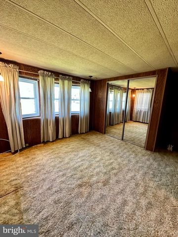160 ASTER DR, New Providence, PA 17560