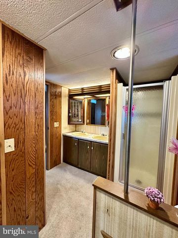 160 ASTER DR, New Providence, PA 17560