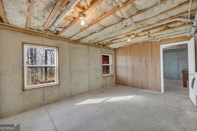 215 Stonehedge Drive, Clarkesville, GA 30523