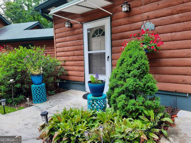 215 Stonehedge Drive, Clarkesville, GA 30523