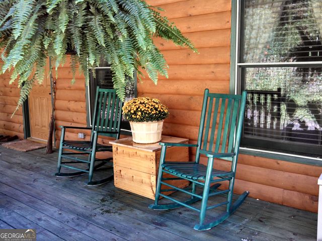 215 Stonehedge Drive, Clarkesville, GA 30523