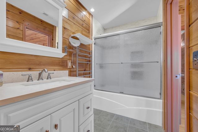 215 Stonehedge Drive, Clarkesville, GA 30523