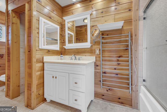 215 Stonehedge Drive, Clarkesville, GA 30523