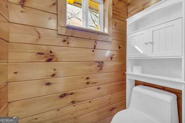 215 Stonehedge Drive, Clarkesville, GA 30523