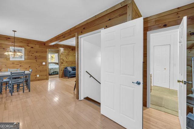 215 Stonehedge Drive, Clarkesville, GA 30523