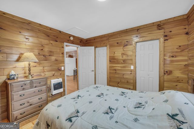 215 Stonehedge Drive, Clarkesville, GA 30523