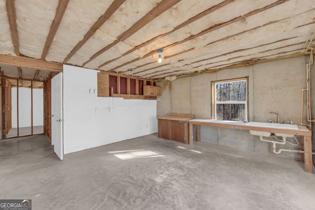 215 Stonehedge Drive, Clarkesville, GA 30523