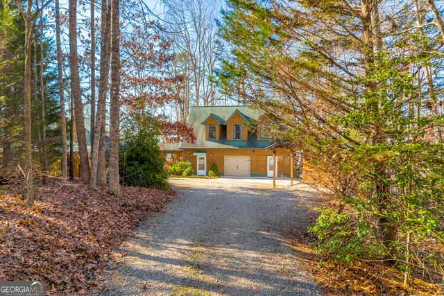 215 Stonehedge Drive, Clarkesville, GA 30523