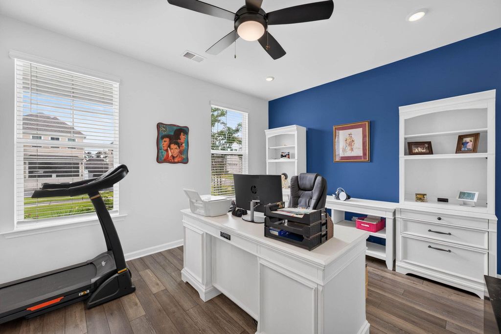 Image 10 of property listing at 412 Rowley Lane, Summerville, SC 29486