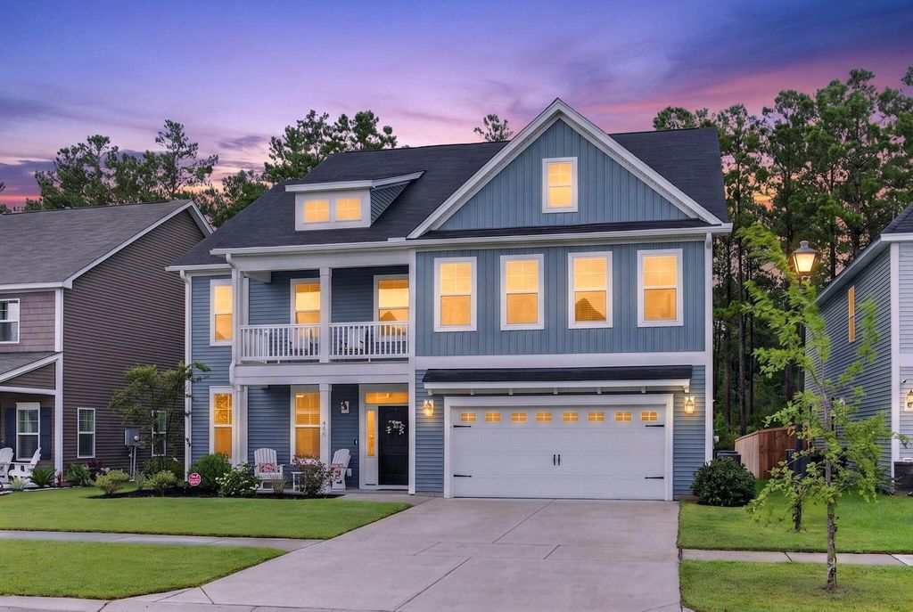 Image 3 of property listing at 412 Rowley Lane, Summerville, SC 29486