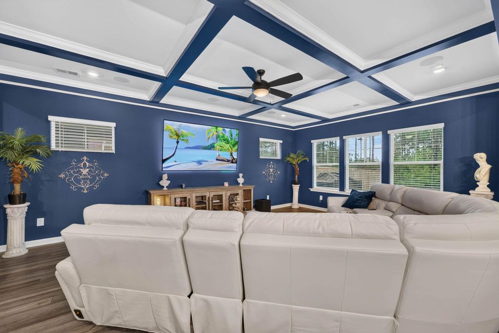 Image 33 of property listing at 412 Rowley Lane, Summerville, SC 29486