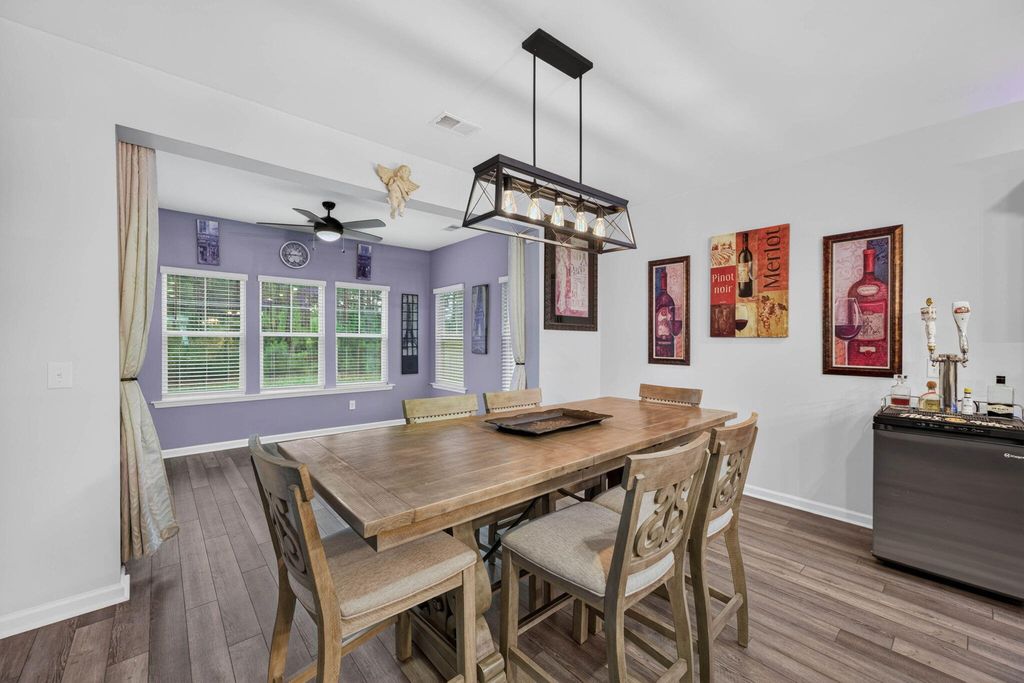 Image 37 of property listing at 412 Rowley Lane, Summerville, SC 29486
