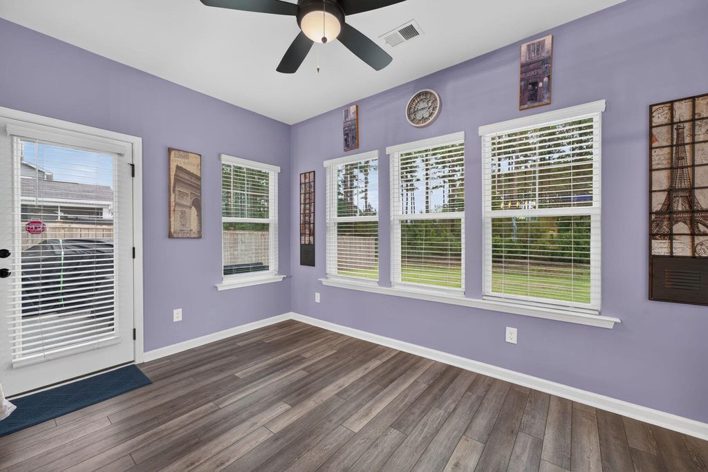 Image 40 of property listing at 412 Rowley Lane, Summerville, SC 29486