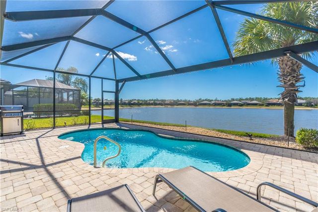 7717 Jacaranda LN, Naples, FL 34114