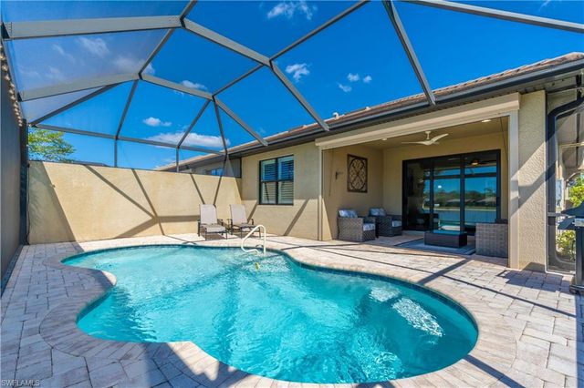 7717 Jacaranda LN, Naples, FL 34114