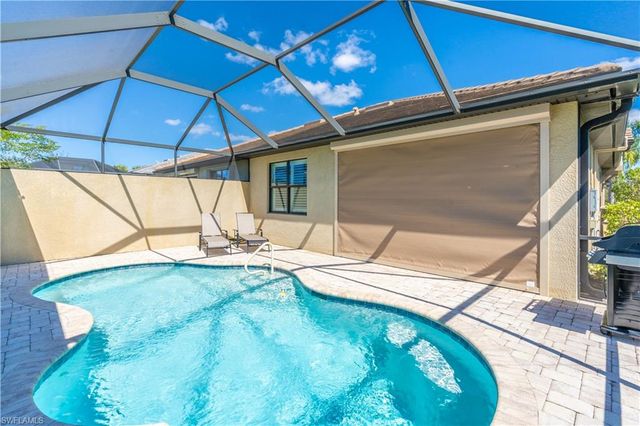 7717 Jacaranda LN, Naples, FL 34114