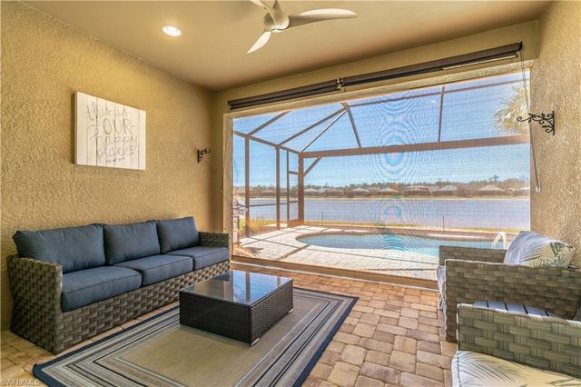 7717 Jacaranda LN, Naples, FL 34114