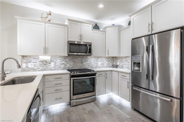 7717 Jacaranda LN, Naples, FL 34114