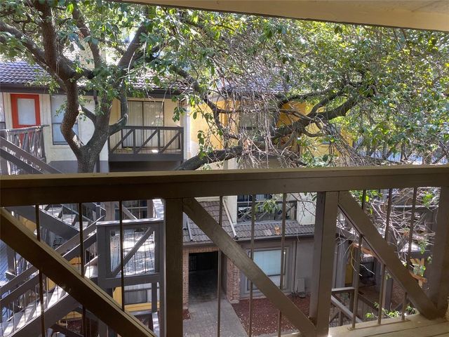 806 W 24th ST 306, Austin, TX 78705