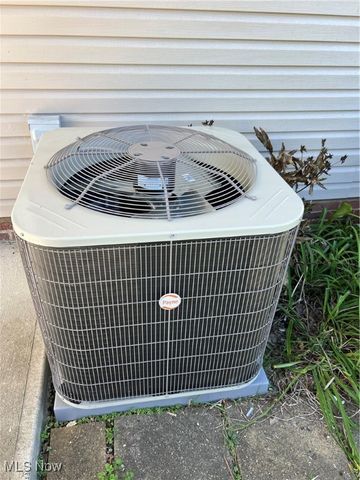 4141 E 186th Street, Cleveland, OH 44122