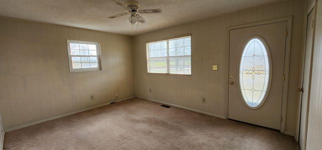 823 Dutchtown Road, Tracy City, TN 37387