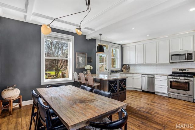 4140 Cleveland Avenue, St Louis, MO 63110