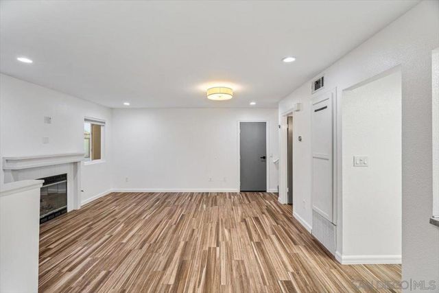 7453 Fortuna Vista Ct 36, Santee, CA 92071