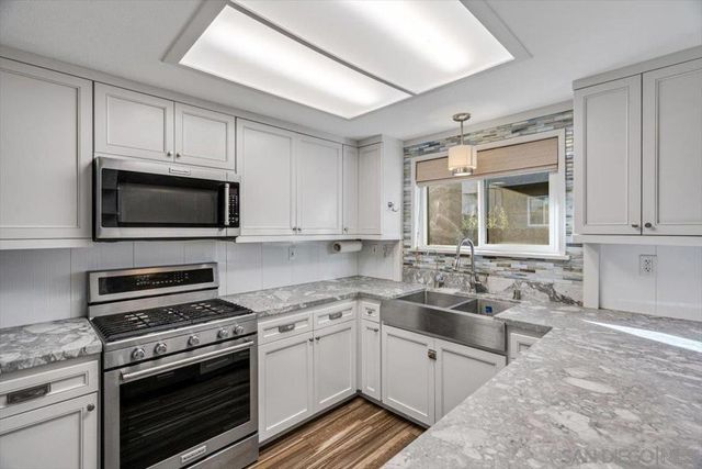 7453 Fortuna Vista Ct 36, Santee, CA 92071