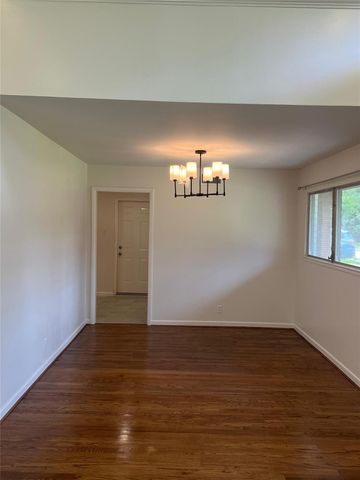 2911 Linkwood Drive, Houston, TX 77025