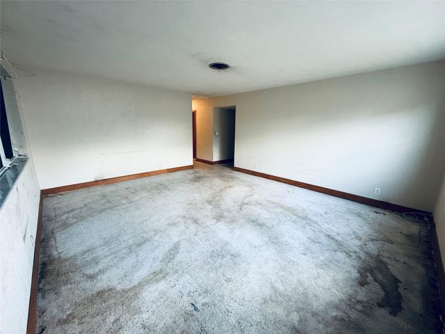 5349 Balsam Terrace, Plantation, FL 33317