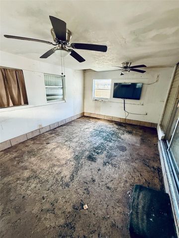 5349 Balsam Terrace, Plantation, FL 33317