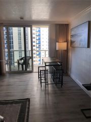 19201 Collins Avenue 806, Sunny Isles Beach, FL 33160