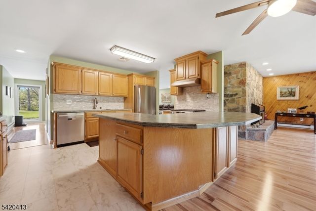 13 Central Ave, Readington Twp., NJ 08889