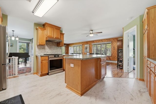 13 Central Ave, Readington Twp., NJ 08889
