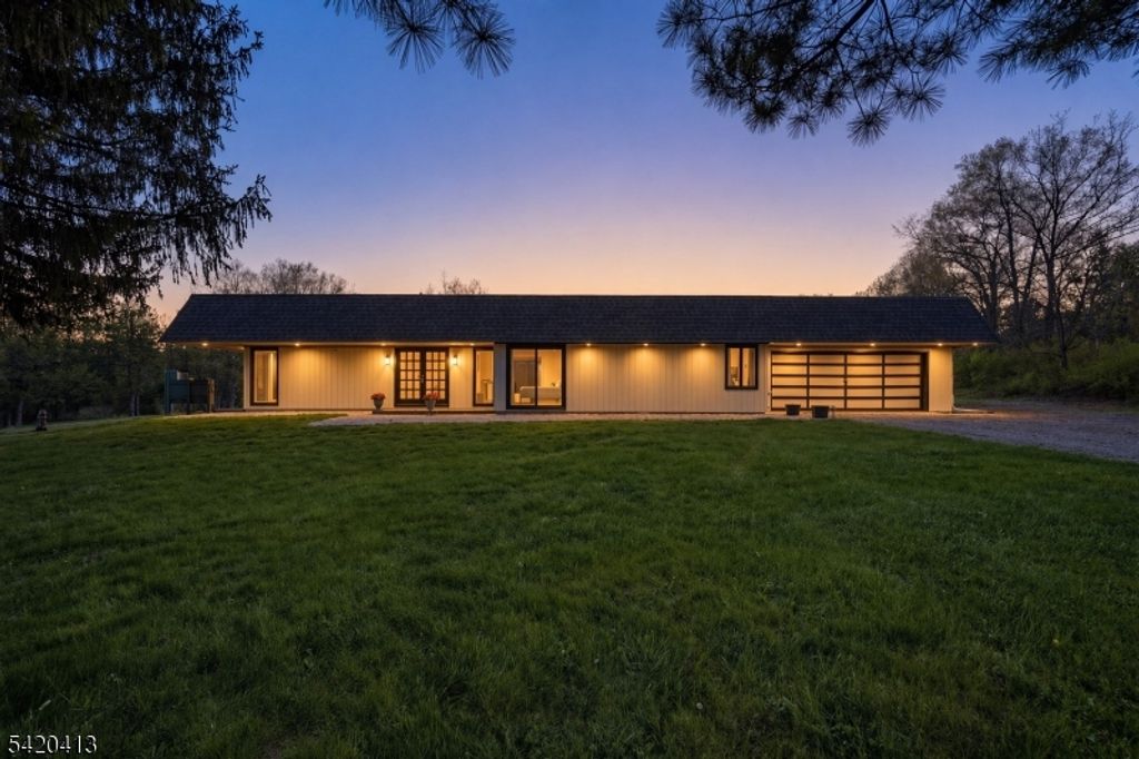 13 Central Ave, Readington Twp., NJ 08889