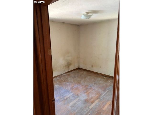 9722 N VAN HOUTEN Ave, Portland, OR 97203