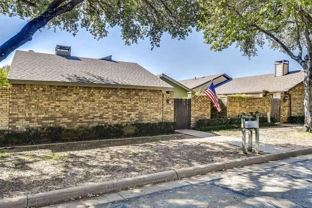 2214 Winter Sunday Way, Arlington, TX 76012
