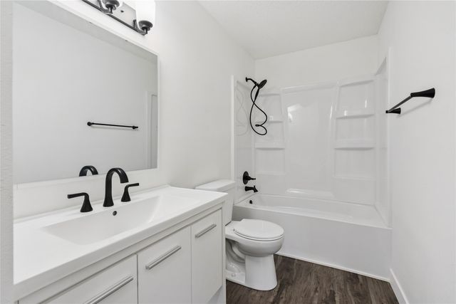 3809 11th Street, Des Moines, IA 50313