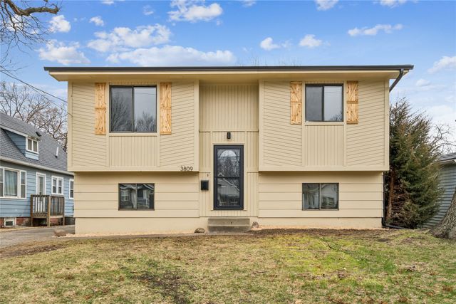 3809 11th Street, Des Moines, IA 50313